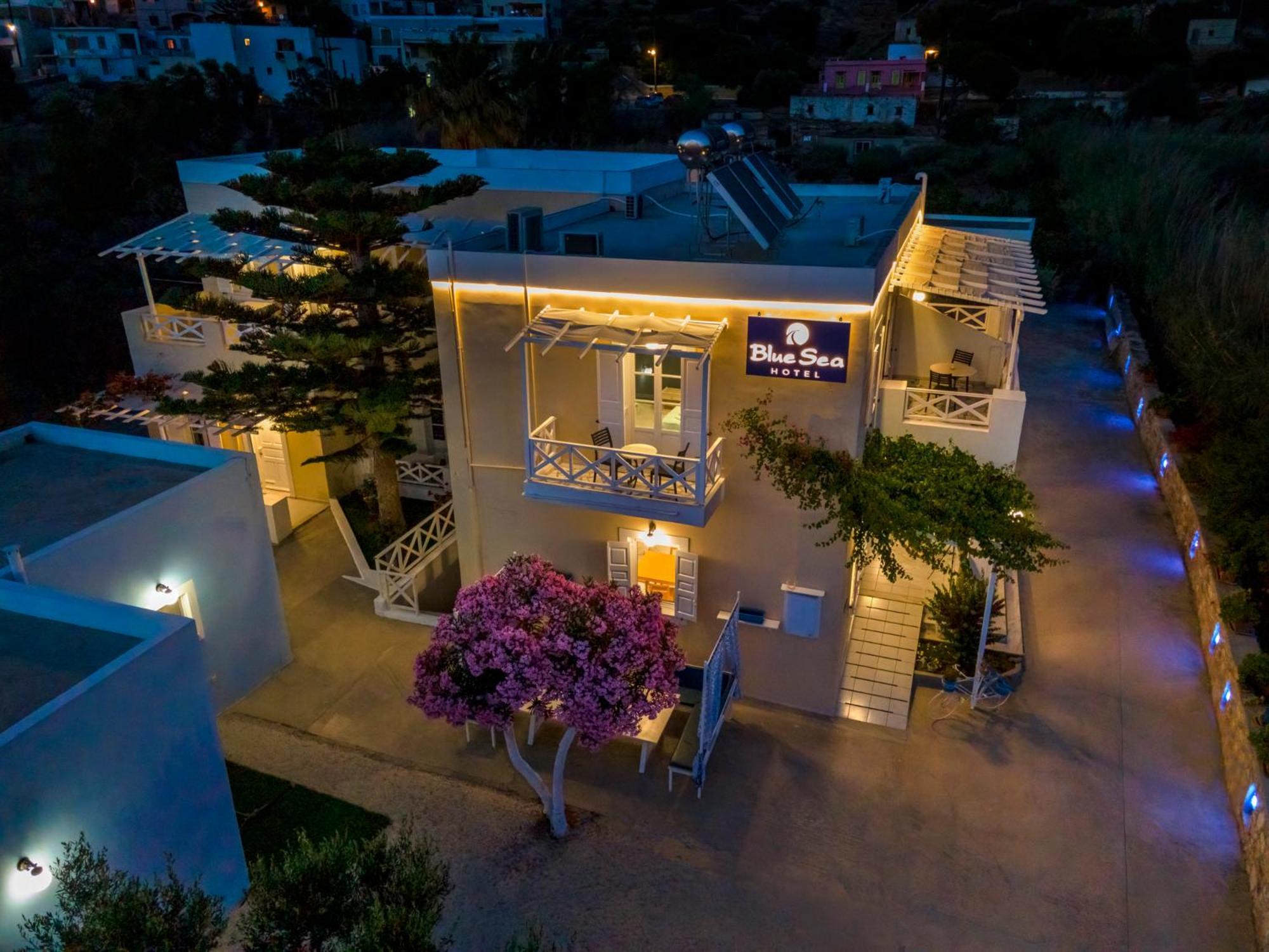 Hotel Blue Sea à Galissas Extérieur photo