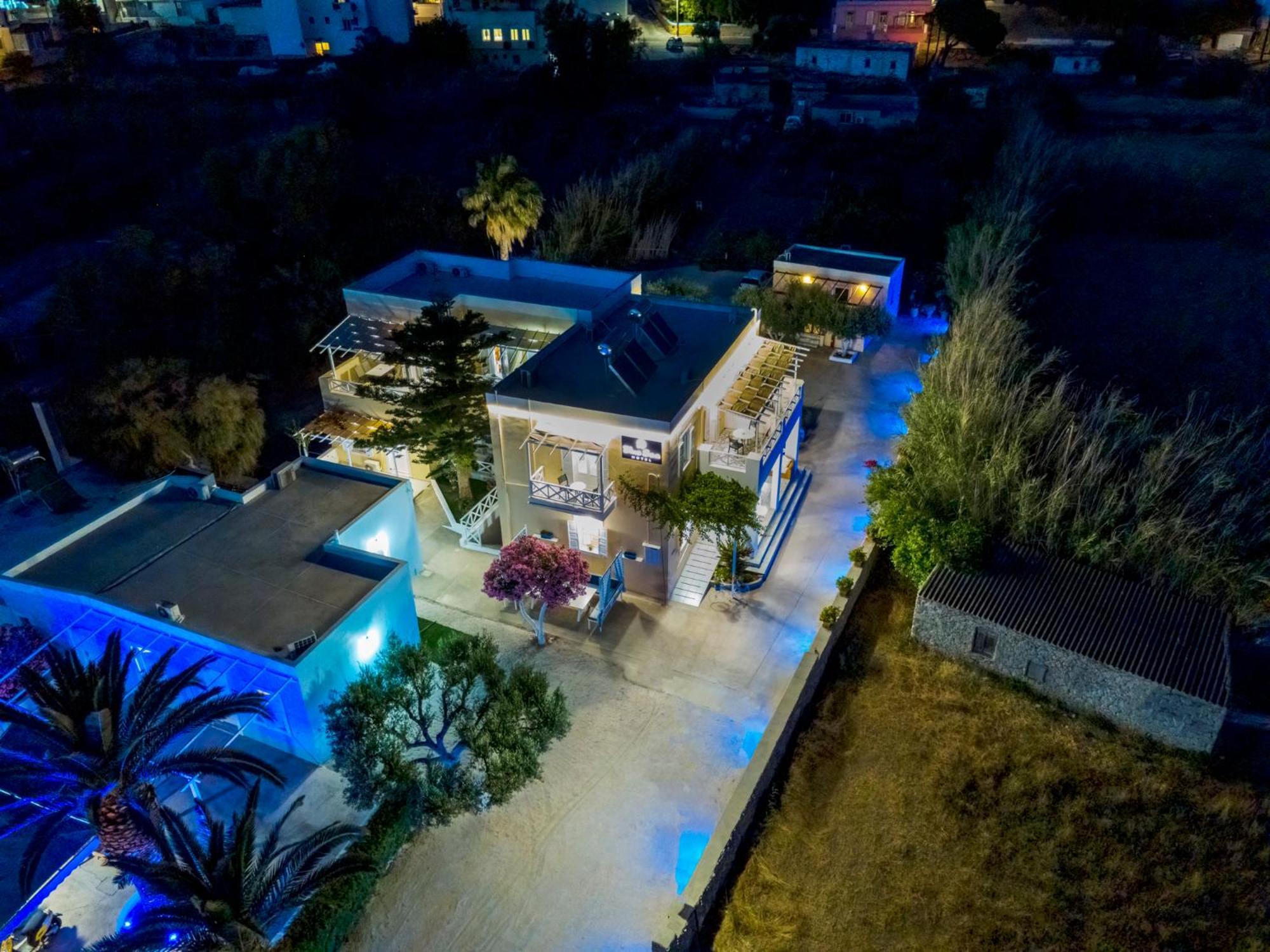 Hotel Blue Sea à Galissas Extérieur photo