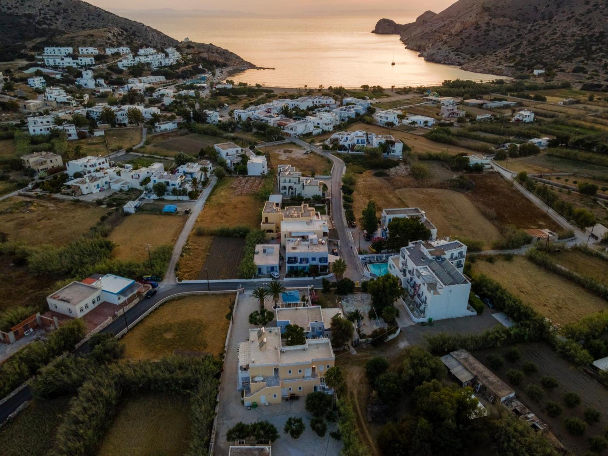 Hotel Blue Sea à Galissas Extérieur photo
