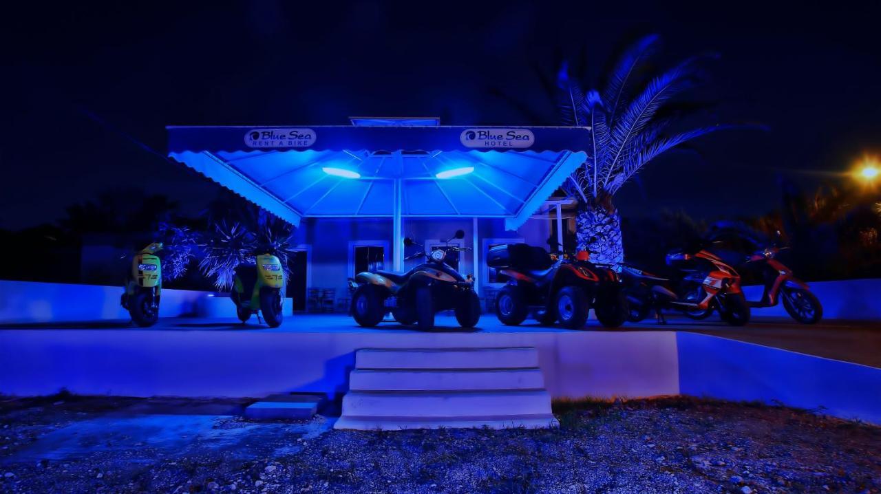 Hotel Blue Sea à Galissas Extérieur photo